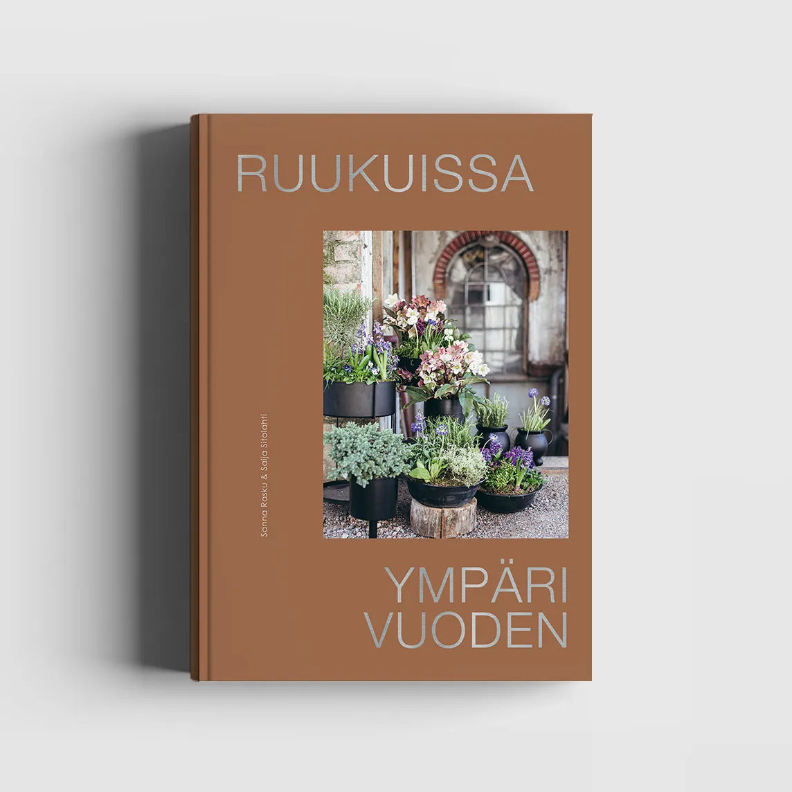 Ruukuissa ympäri vuoden | Kirja